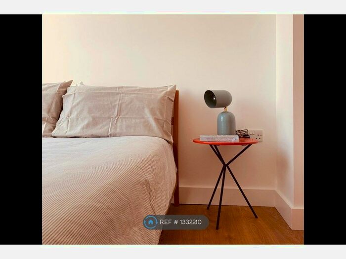 1 Bedroom Flat To Rent In Ward Road, London, E15