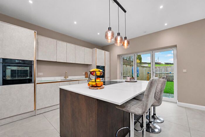 3 Bedroom Semi-Detached House For Sale In Haslingden Old Road, Rossendale, BB4