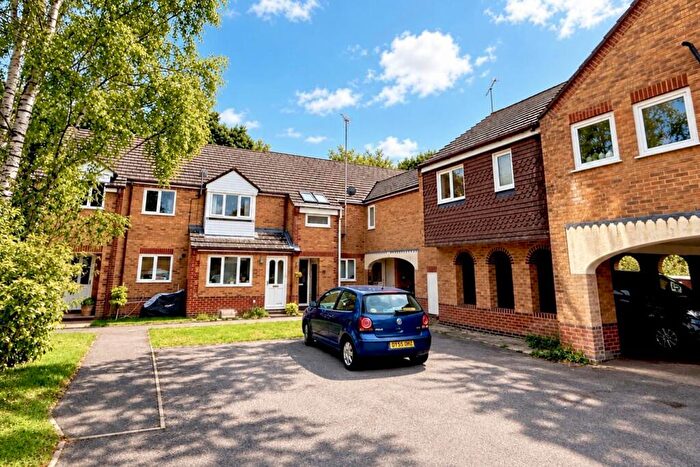 3 Bedroom Town House For Sale In Lin Brook Drive, Ringwood, BH24