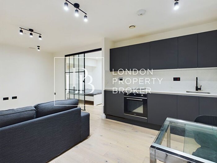 1 Bedroom Studio To Rent In Manhattan Apartments, Clifford Road, E17