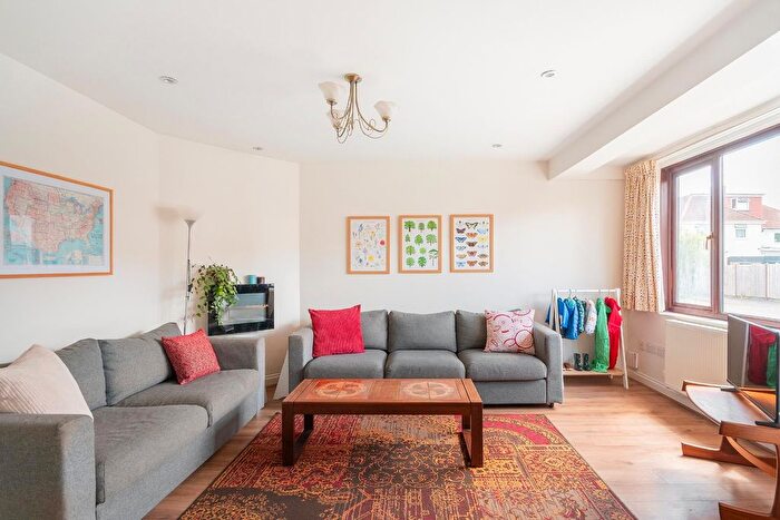 3 Bedroom Terraced House For Sale In Silbury Road, Ashton Vale, BS3