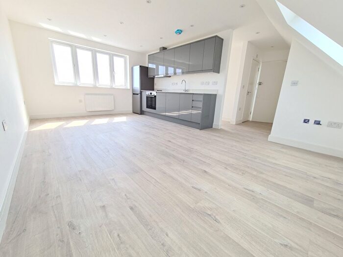 1 Bedroom Flat To Rent In Bridge Lane, NW11