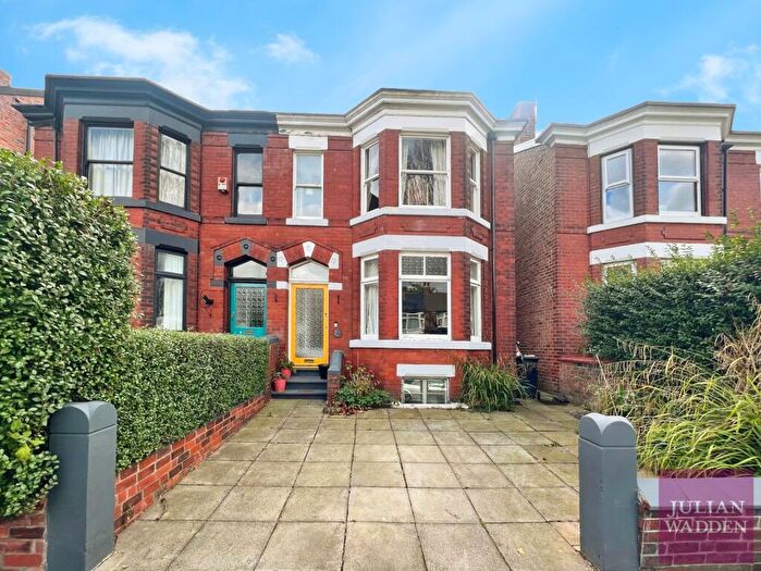 3 Bedroom Semi-Detached House For Sale In Garners Lane, Davenport, Stockport, SK3