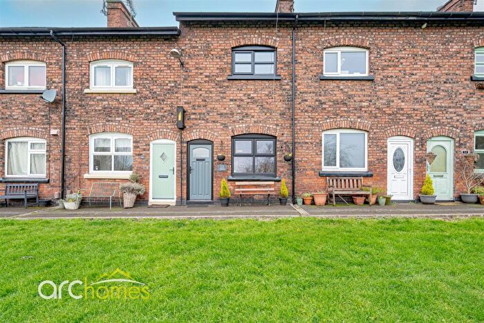 2 Bedroom Terraced House For Sale In Bowling Green Row, Atherton, Manchester, M46