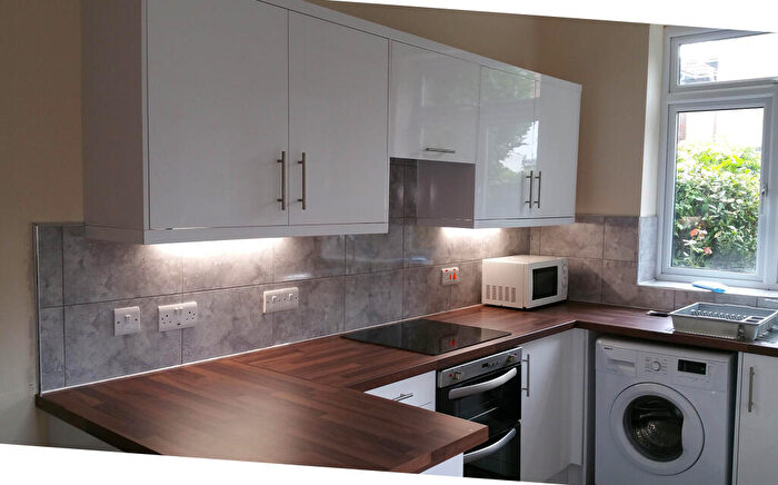 5 Bedroom Terraced House To Rent In Playfair Road, Southsea, Portsmouth, PO5