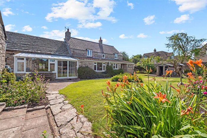 4 Bedroom Detached House For Sale In Corfe Castle, Wareham, Dorset, BH20 - Photo 12