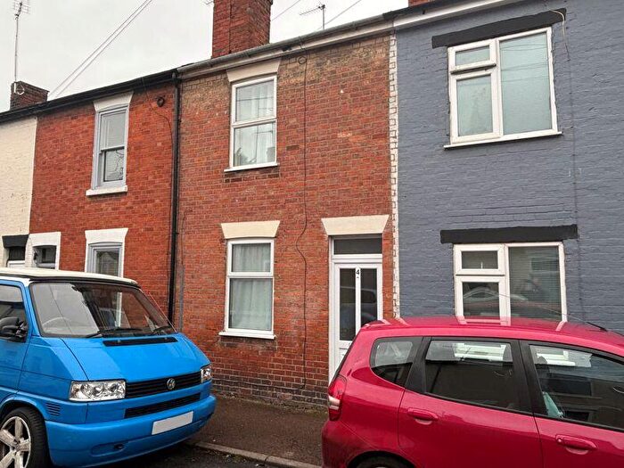 2 Bedroom Terraced House To Rent In New Street, Gloucester, GL1