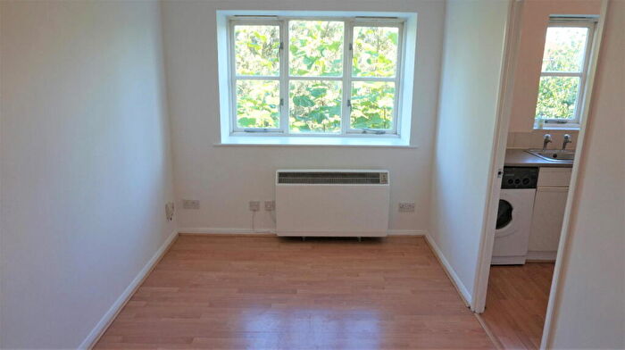 Flat To Rent In Webley Court, Sten Close, Enfield, EN3