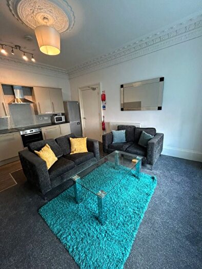 3 Bedroom Flat To Rent In Albert Street, Baxter Park, Dundee, DD4