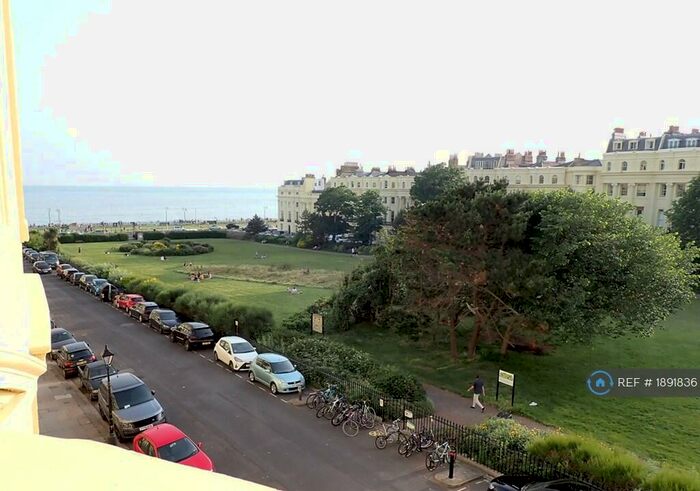 2 Bedroom Flat To Rent In Brunswick Square, Hove, BN3