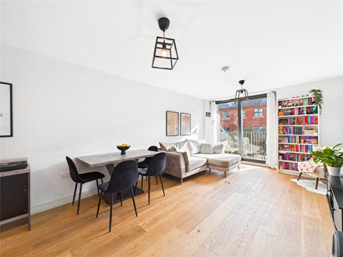 1 Bedroom Apartment For Sale In Capstan Room, Bristol, BS3