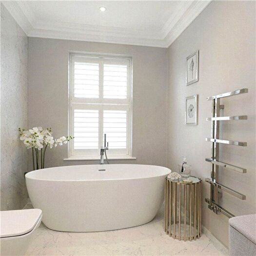 5 Bedroom Country House To Rent In Cottenham Park Road, Wimbledon, London, SW20