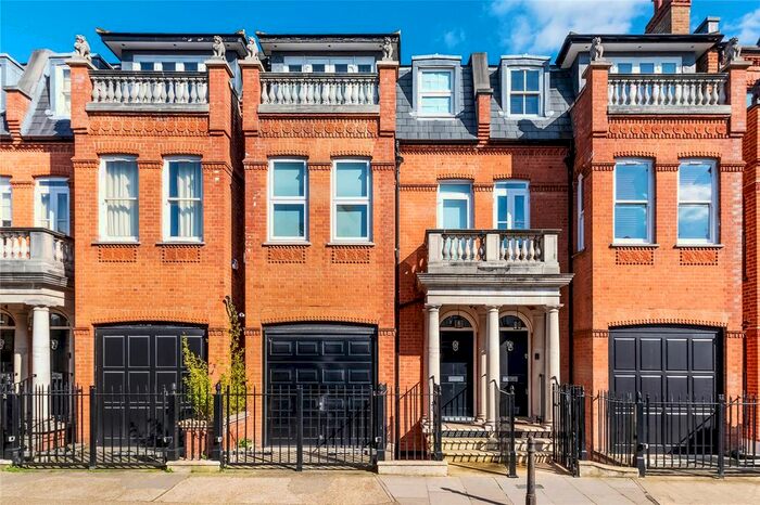 5 Bedroom Terraced House To Rent In King Henry Row, Broomhouse Road, Fulham, London, SW6