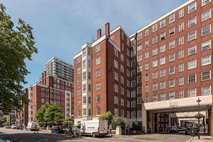 3 Bedroom Flat To Rent In Park West, Edgware Road, Paddington, Marble Arch, London, W2