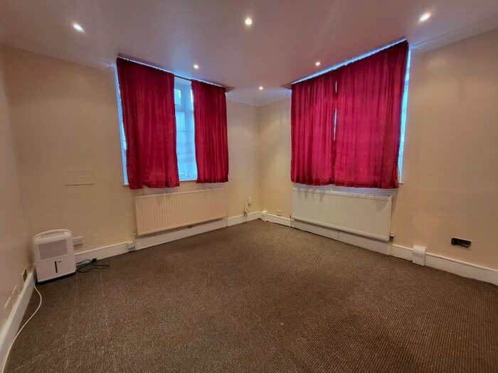 1 Bedroom Flat To Rent In Halley Road, Manor Park, E12