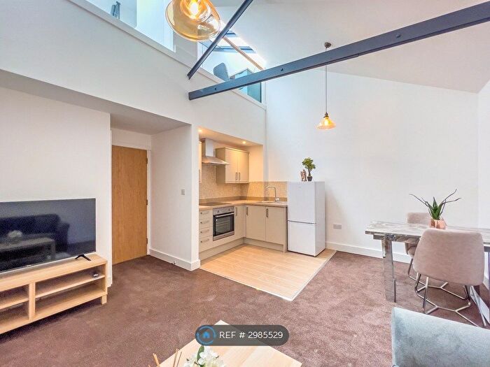 1 Bedroom Flat To Rent In Legrams Mill Residence, Bradford, BD7