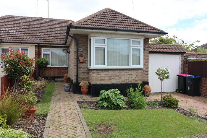 3 Bedroom Semi-Detached Bungalow For Sale In Heycroft Road, Eastwood, Leigh On Sea, SS9