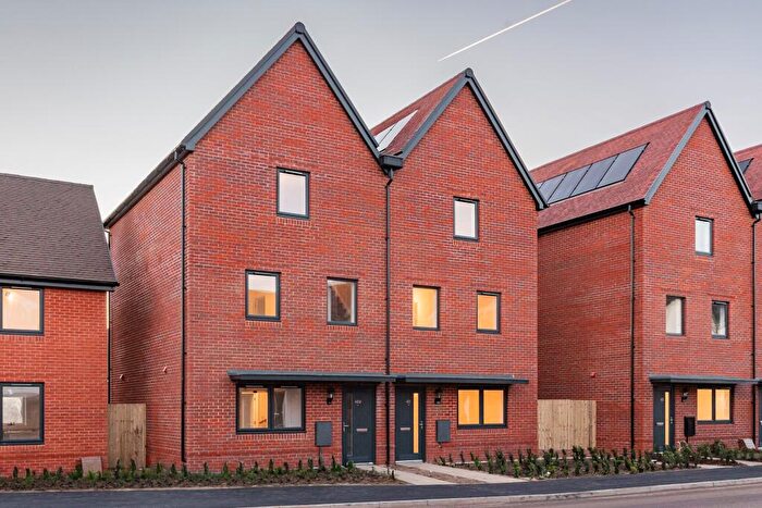 3 Bedroom Semi Detached House For Sale In Off Botley Road, Whiteley, Hampshire, SO30