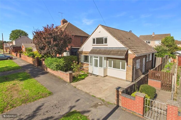 3 Bedroom Detached House For Sale In North Park Drive, Kettering, Northamptonshire, NN16