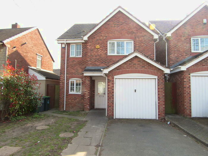 3 Bedroom Detached House To Rent In Bedford Road, West Bromwich, B71