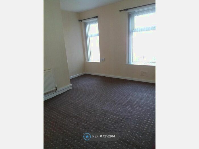 1 Bedroom Flat To Rent In Blackburn Road, Darwen BB3