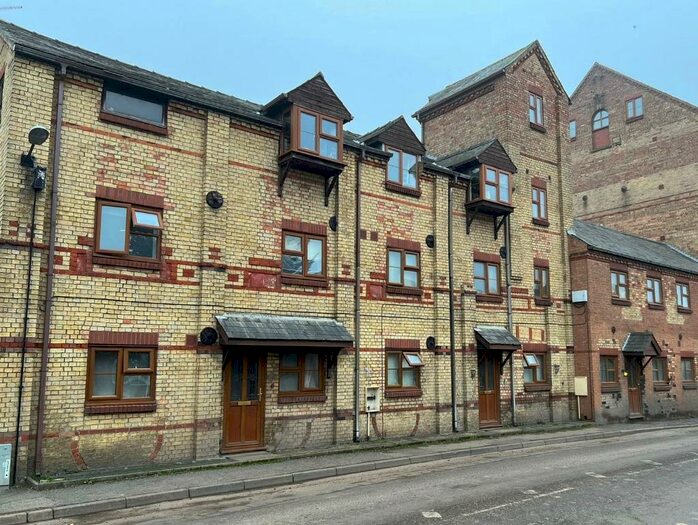 1 Bedroom Flat To Rent In Rivermill Apartments, Ramsey, PE26