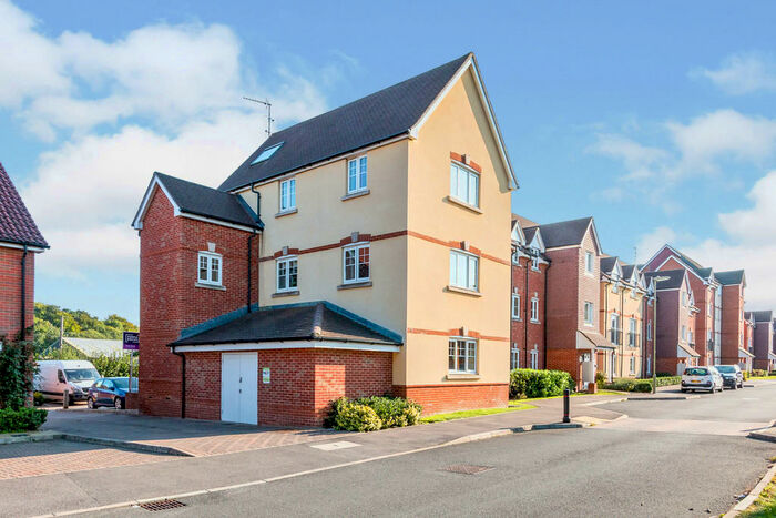 1 Bedroom Apartment To Rent In Garstons Way, Holybourne, Hampshire, GU34