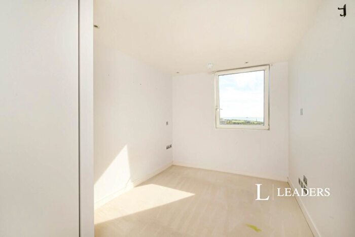 2 Bedroom Apartment To Rent In No, Gunwharf Quays, PO1