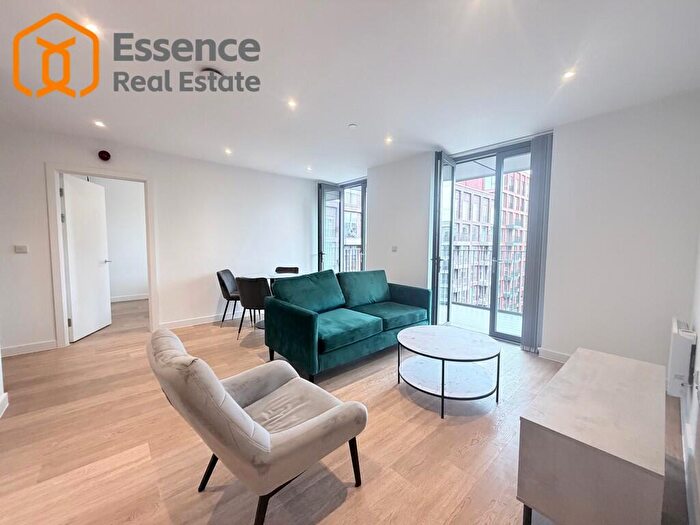 2 Bedroom Apartment To Rent In Two Bed- Bath House, Bromsgrove Street, B5