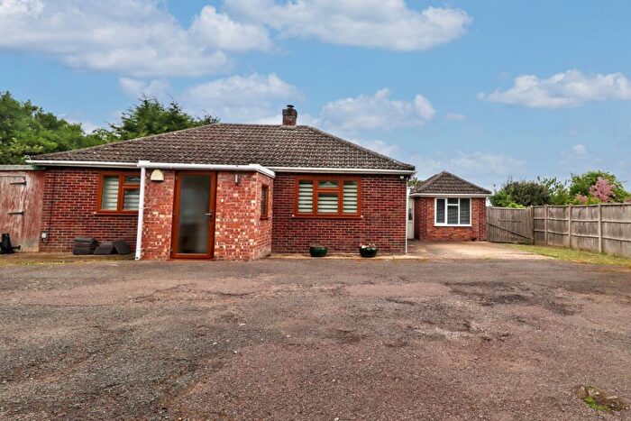 3 Bedroom Bungalow For Sale In Mill Road, Wiggenhall St. Germans, King's Lynn, Norfolk, PE34