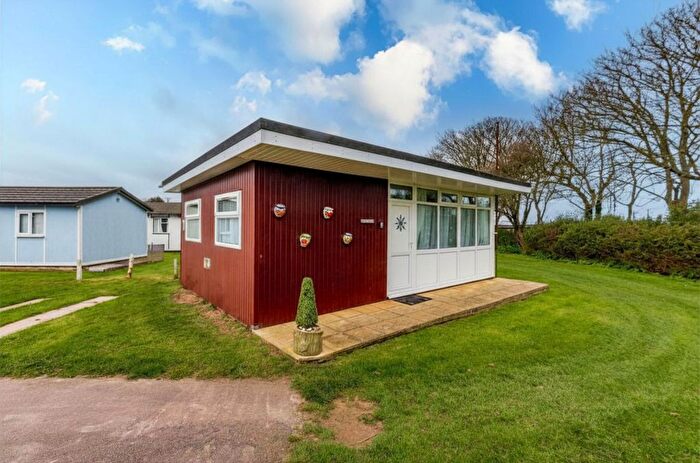 2 Bedroom Detached Bungalow For Sale In Links Road, Mundesley, NR11