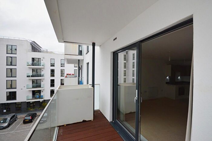 2 Bedroom Apartment To Rent In Flat Canons Gate, Canons Way, Bristol, BS1
