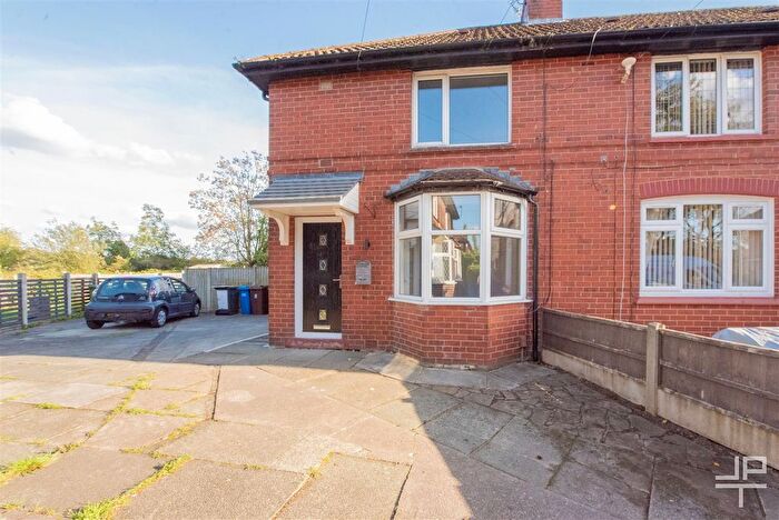 3 Bedroom Mews To Rent In Cedar Avenue, Lowton, Warrington, WA3