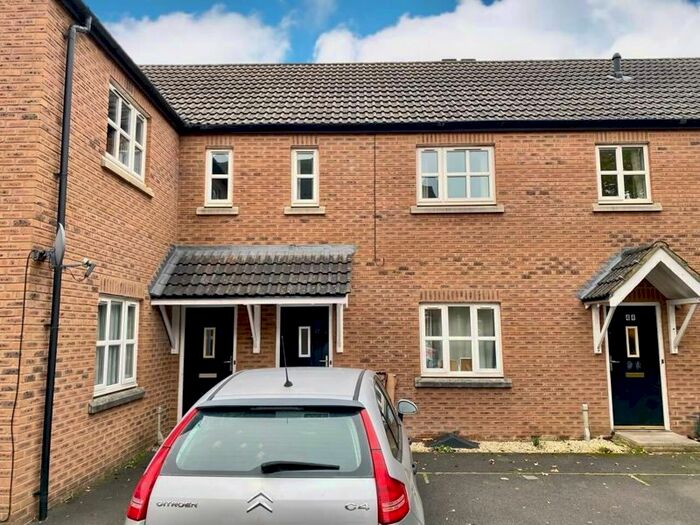 2 Bedroom Flat To Rent In Massingham Park, Taunton, TA2