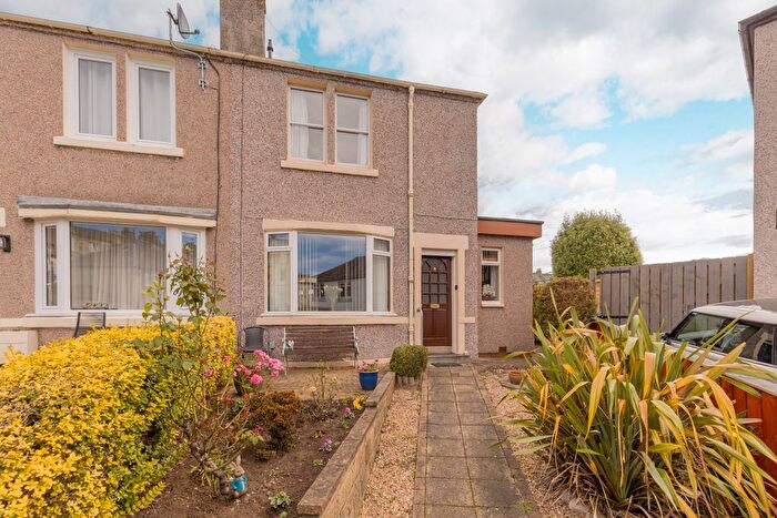 3 Bedroom End Terrace House For Sale In Bellevue Road, Bellevue, Edinburgh, EH7
