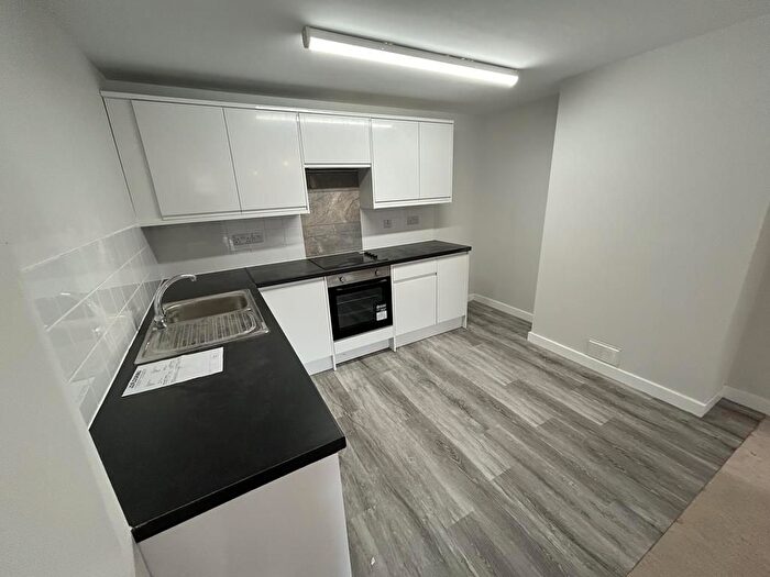 1 Bedroom Flat To Rent In Felixstowe Road, Ipswich, Suffolk, IP3