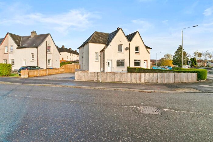 3 Bedroom Semi Detached House To Rent In Hawthorn Street, Clydebank, G81