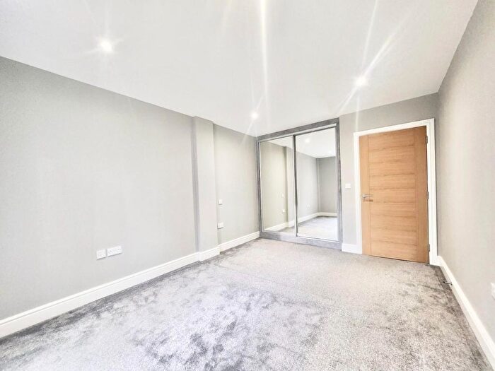 1 Bedroom Flat To Rent In Kingsmead Road, High Wycombe, HP11