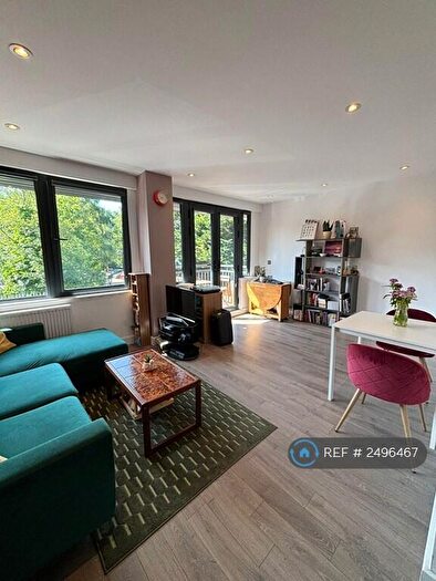 1 Bedroom Flat To Rent In Weyside Park, Godalming, GU7