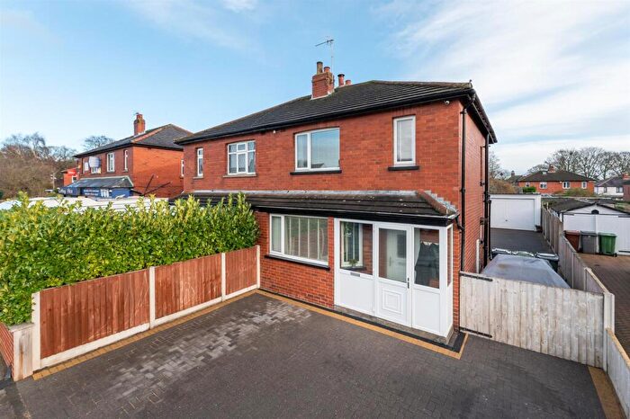 3 Bedroom Semi Detached House For Sale In Newall Carr Road, Otley, LS21