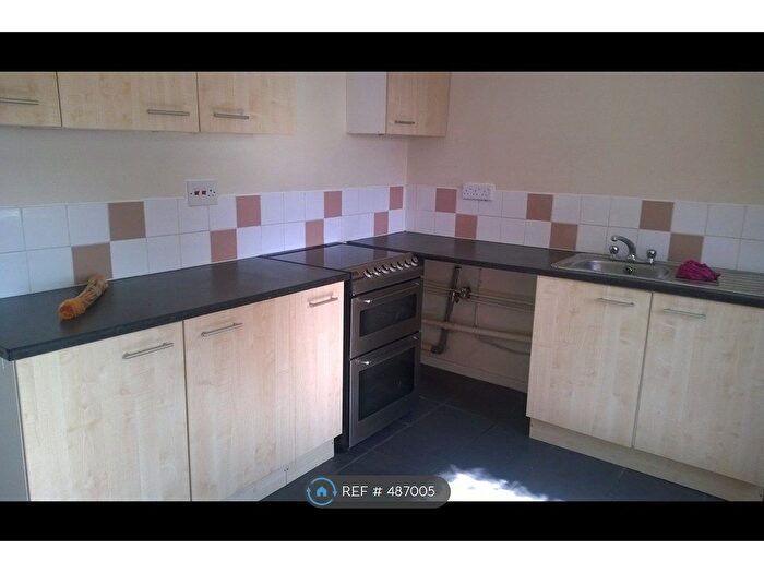 2 Bedroom Semi-Detached House To Rent In Britannia Drive, Pembroke Dock, SA72
