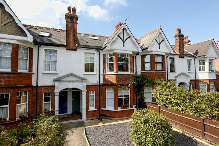 3 Bedroom Maisonette To Rent In Durham Road, London, SW20