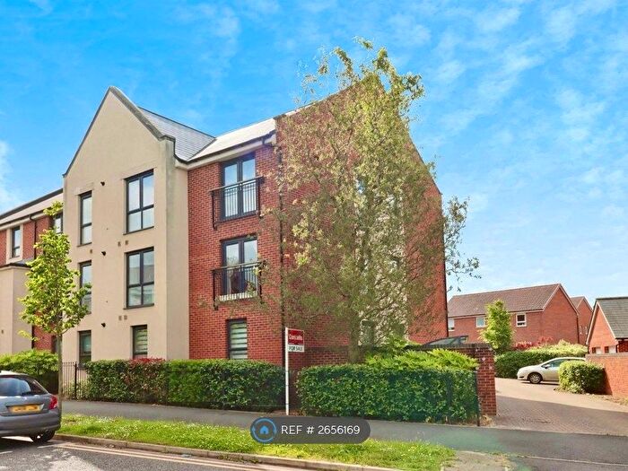 1 Bedroom Flat To Rent In Jenner Boulevard, Emersons Green, Bristol, BS16