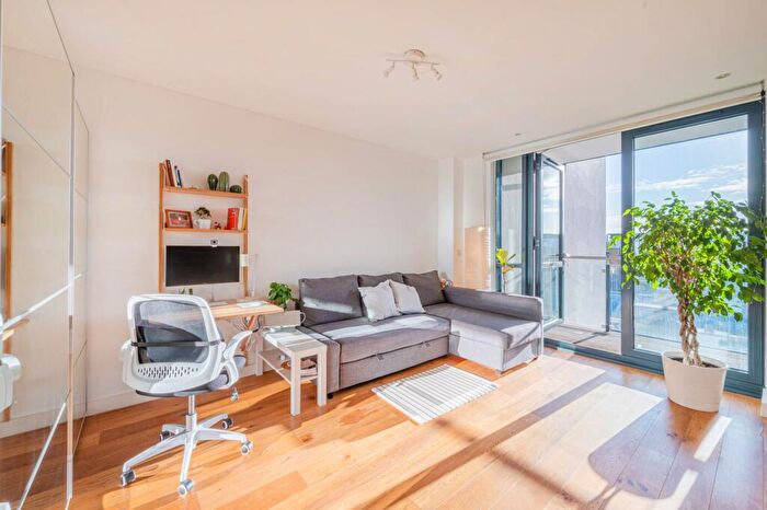 Studio To Rent In Forge Square, Canary Wharf, London, E14