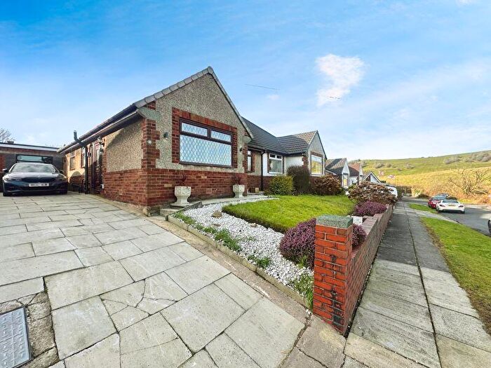 2 Bedroom Semi-Detached Bungalow For Sale In Holden Avenue, Bury, BL9