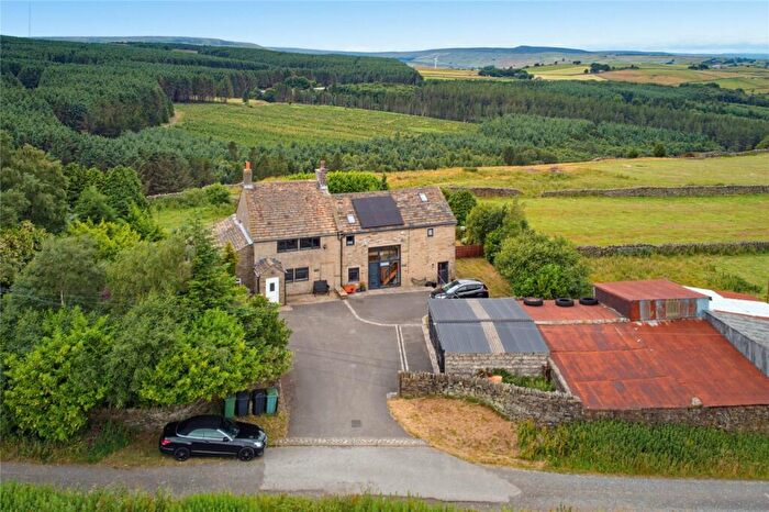 4 Bedroom Detached House For Sale In Dunford Road, Hade Edge, Holmfirth, HD9