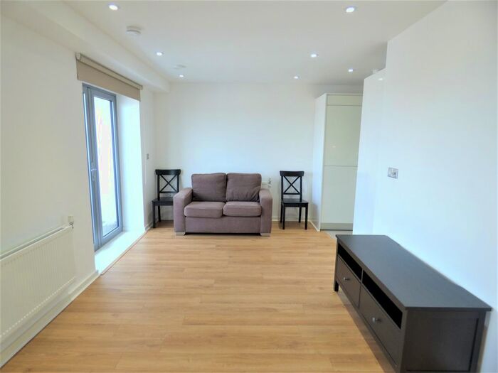 Studio To Rent In William Beveridge House, Vernon Road, London, E3