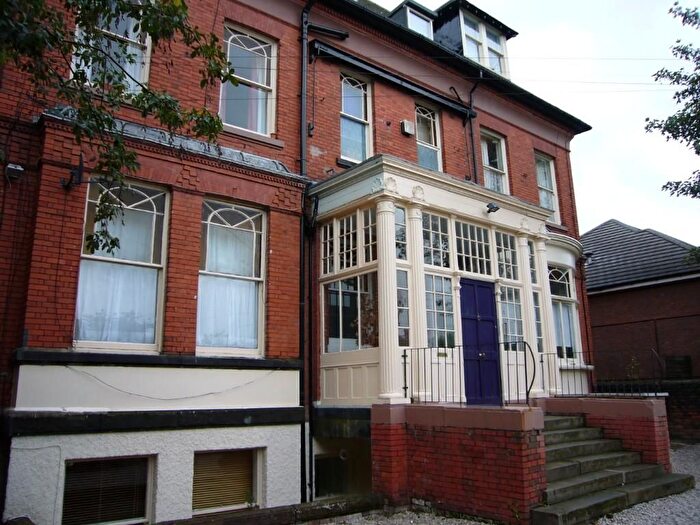 2 Bedroom Flat To Rent In Greenheys Road, Liverpool, L8