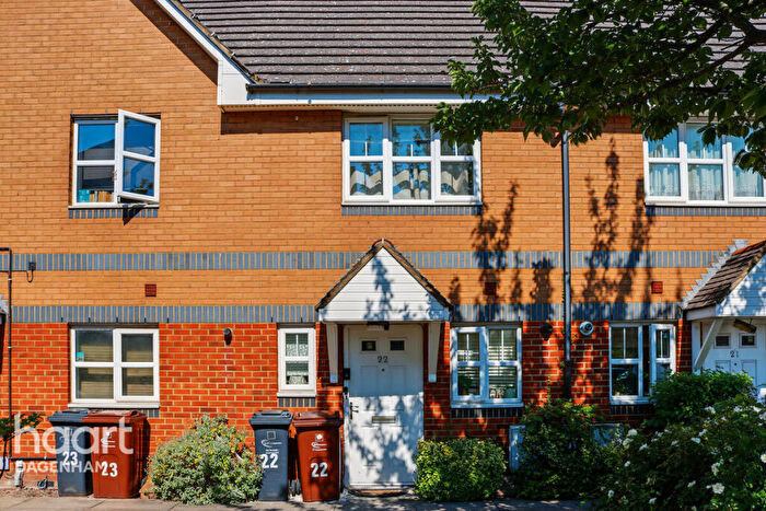 3 Bedroom Terraced House For Sale In Seagull Close, Barking, IG11