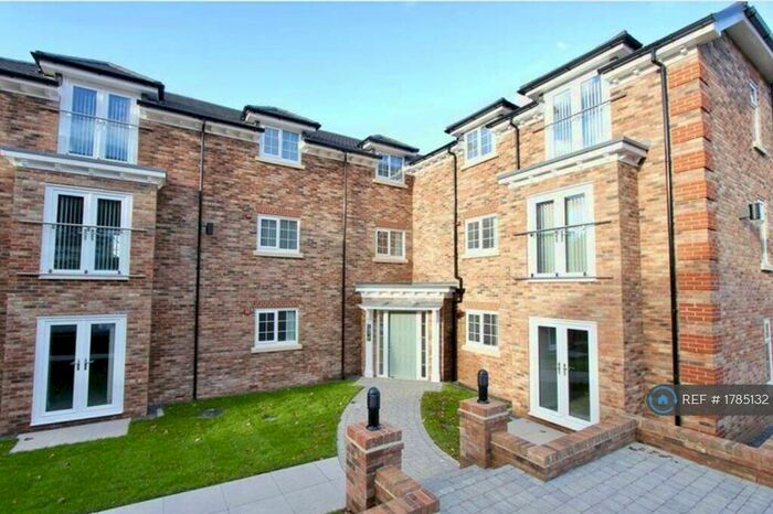 2 Bedroom Flat To Rent In Llys Chatsworth, Prestatyn, LL19